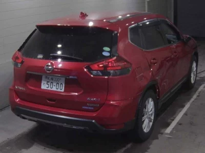 Nissan X-TRAIL