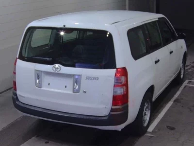 Toyota SUCCEED  с аукциона в Японии