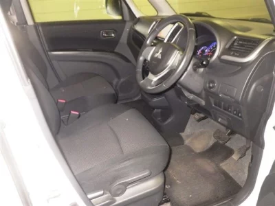 Mitsubishi DELICA D2