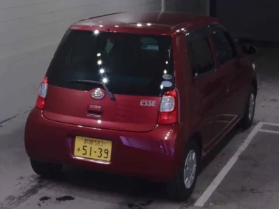 Daihatsu Esse