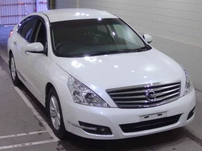 Nissan TEANA