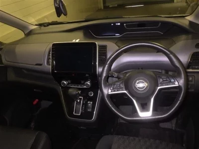 Nissan SERENA  с аукциона в Японии