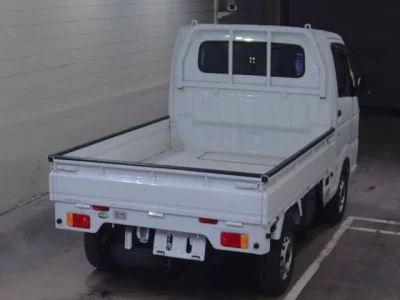 Nissan NT100 Clipper