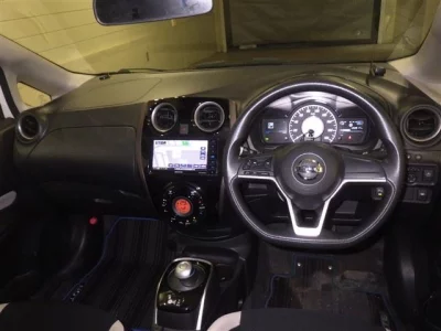 Nissan NOTE  с аукциона в Японии