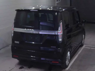 Mitsubishi DELICA D2