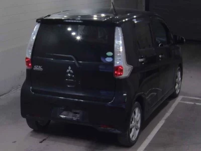 Mitsubishi EK CUSTOM