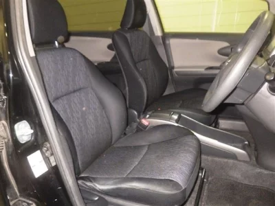 Toyota WISH  с аукциона в Японии