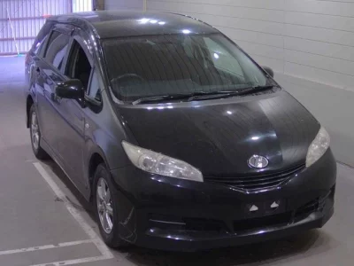 Toyota WISH  с аукциона в Японии