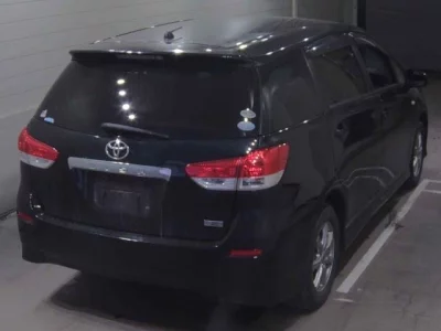 Toyota WISH  с аукциона в Японии