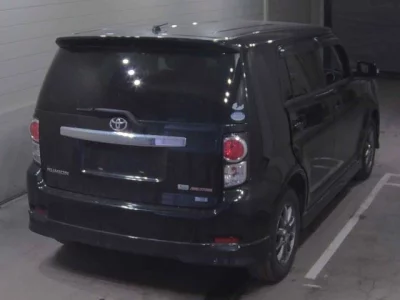 Toyota COROLLA RUMION