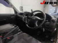 Nissan CARAVAN VAN лот № 5025 оценка R  с аукциона в Японии 2