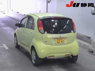 Mitsubishi I