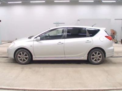 Toyota CALDINA  с аукциона в Японии