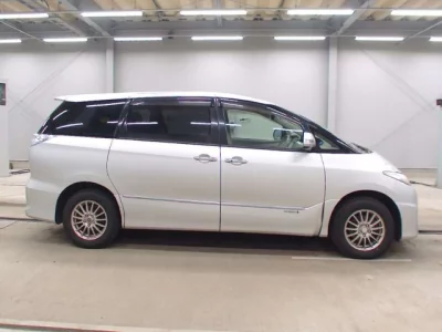 Toyota Estima Hybrid
