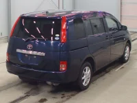 Toyota ISIS лот № 5508 оценка 3  с аукциона в Японии 1