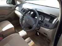 Toyota ISIS лот № 5508 оценка 3  с аукциона в Японии 6