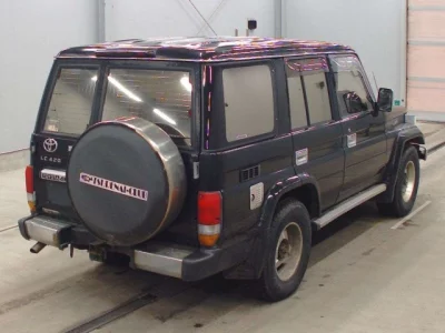Toyota Land Cruiser