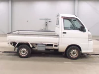 Toyota PIXIS TRUCK лот № 3084 оценка 4  с аукциона в Японии 2
