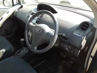 Toyota VITZ лот № 3095 оценка 3.5  с аукциона в Японии 6