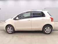 Toyota VITZ лот № 3095 оценка 3.5  с аукциона в Японии 3