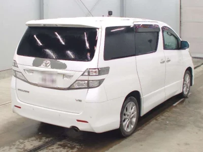 Toyota VELLFIRE  с аукциона в Японии