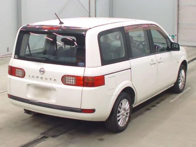 Nissan LAFESTA  с аукциона в Японии