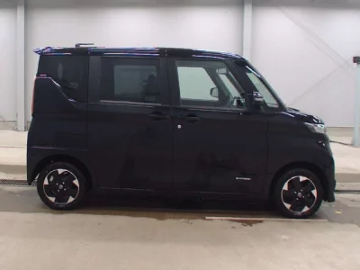 Nissan ROOX  с аукциона в Японии