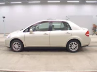 Nissan TIIDA LATIO лот № 5525 оценка 2  с аукциона в Японии 3