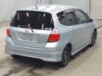 Honda FIT лот № 5522 оценка 2  с аукциона в Японии 1