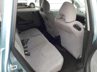 Honda FIT лот № 5522 оценка 2  с аукциона в Японии 9