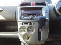 Honda LIFE лот № 5052 оценка 2  с аукциона в Японии 8