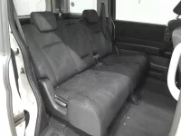 Honda STEP WAGON лот № 2013 оценка 3  с аукциона в Японии 9