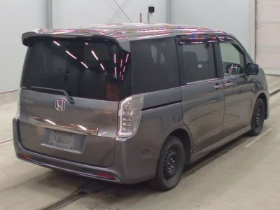 Honda STEP WAGON  с аукциона в Японии