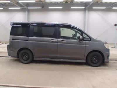 Honda STEP WAGON  с аукциона в Японии