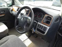 Honda STEP WAGON лот № 5513 оценка 3  с аукциона в Японии 6