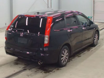 Honda STREAM  с аукциона в Японии