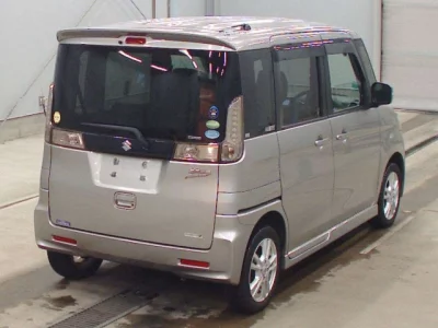 Suzuki Spacia