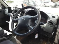 Nissan CARAVAN VAN лот № 8010 оценка 99  с аукциона в Японии 6