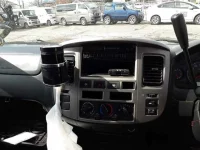 Nissan CARAVAN VAN лот № 8010 оценка 99  с аукциона в Японии 8