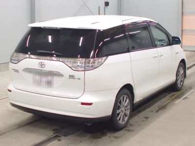 Toyota Estima Hybrid
