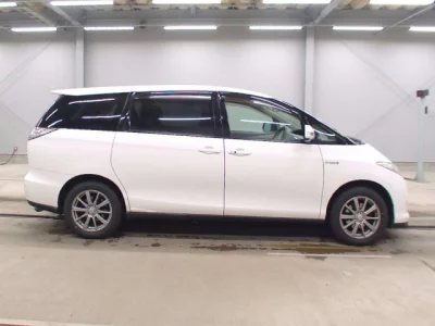 Toyota Estima Hybrid