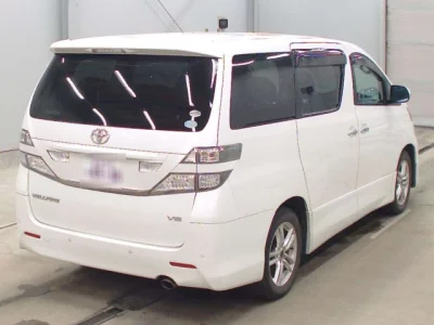 Toyota VELLFIRE  с аукциона в Японии