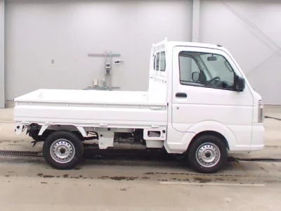 Nissan CLIPPER TRUCK