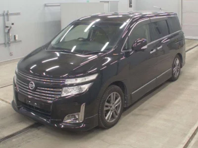 Nissan ELGRAND  с аукциона в Японии