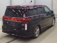 Nissan ELGRAND лот № 3264 оценка 3  с аукциона в Японии 1