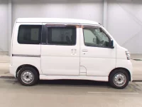 Daihatsu Atrai Wagon лот № 3345 оценка 3  с аукциона в Японии 2