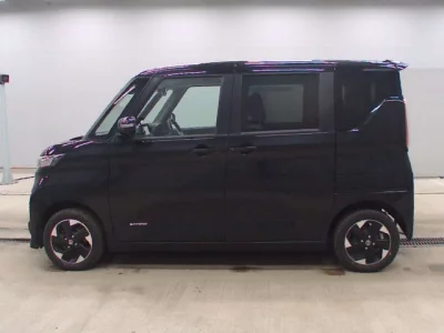 Nissan ROOX  с аукциона в Японии