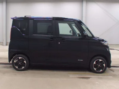 Nissan ROOX  с аукциона в Японии