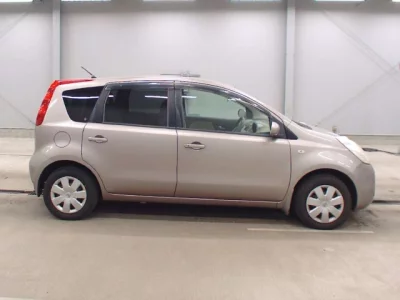 Nissan NOTE  с аукциона в Японии