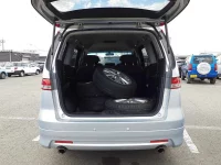 Honda ELYSION лот № 3300 оценка 4  с аукциона в Японии 10